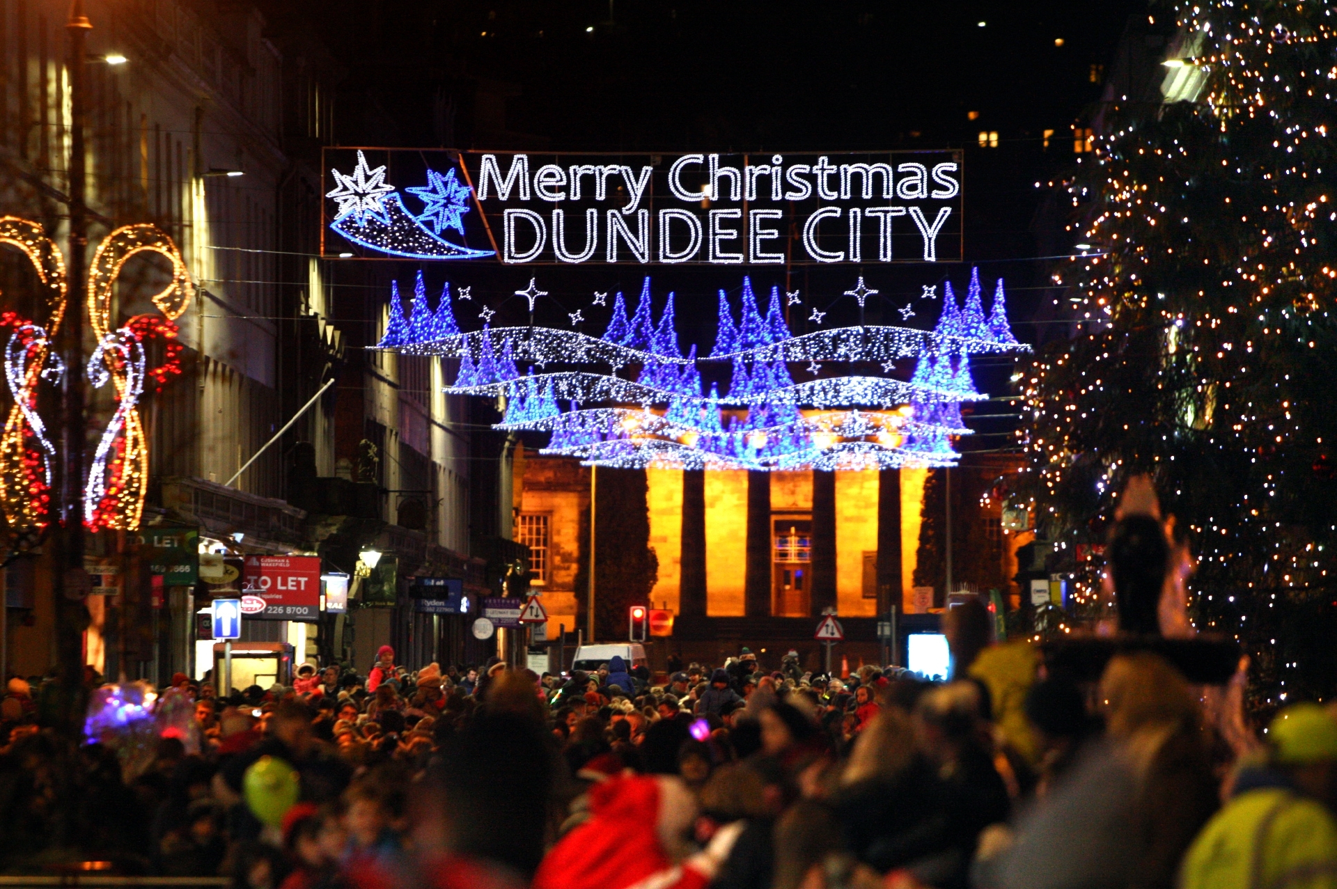 In photos City shines on Dundee Christmas Lights Night