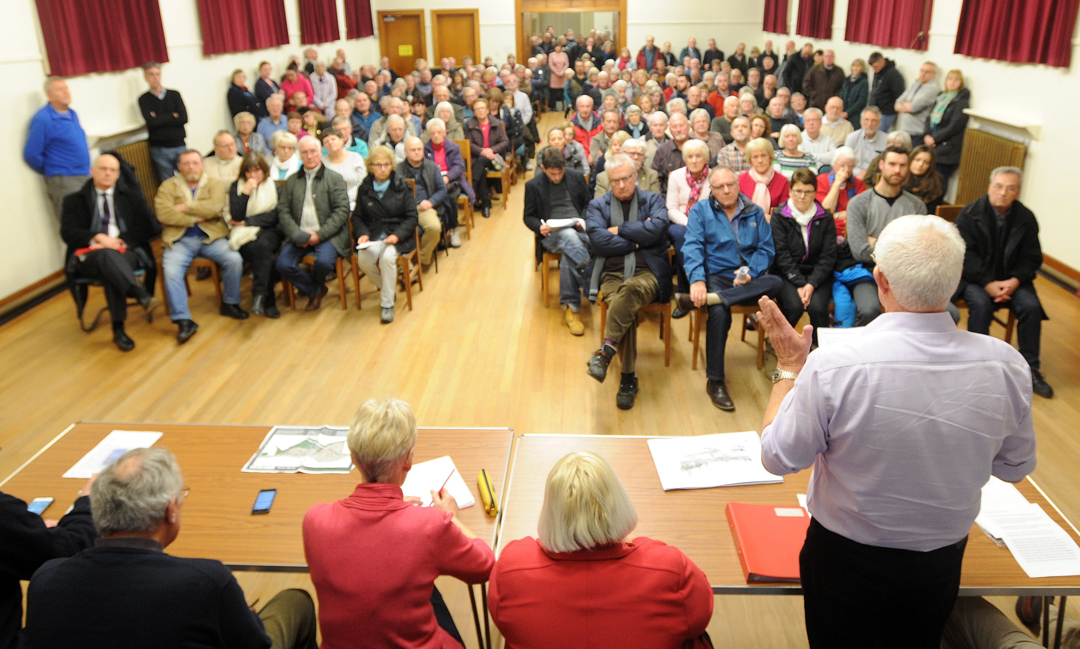 Standing Room Only As Scone Ramps Up Housing Battle