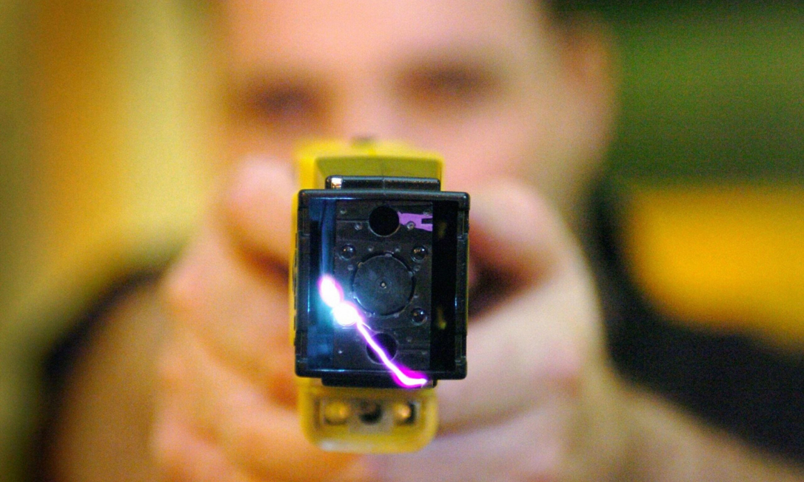 Fife man in Taser stand-off after sending gun photo to partner