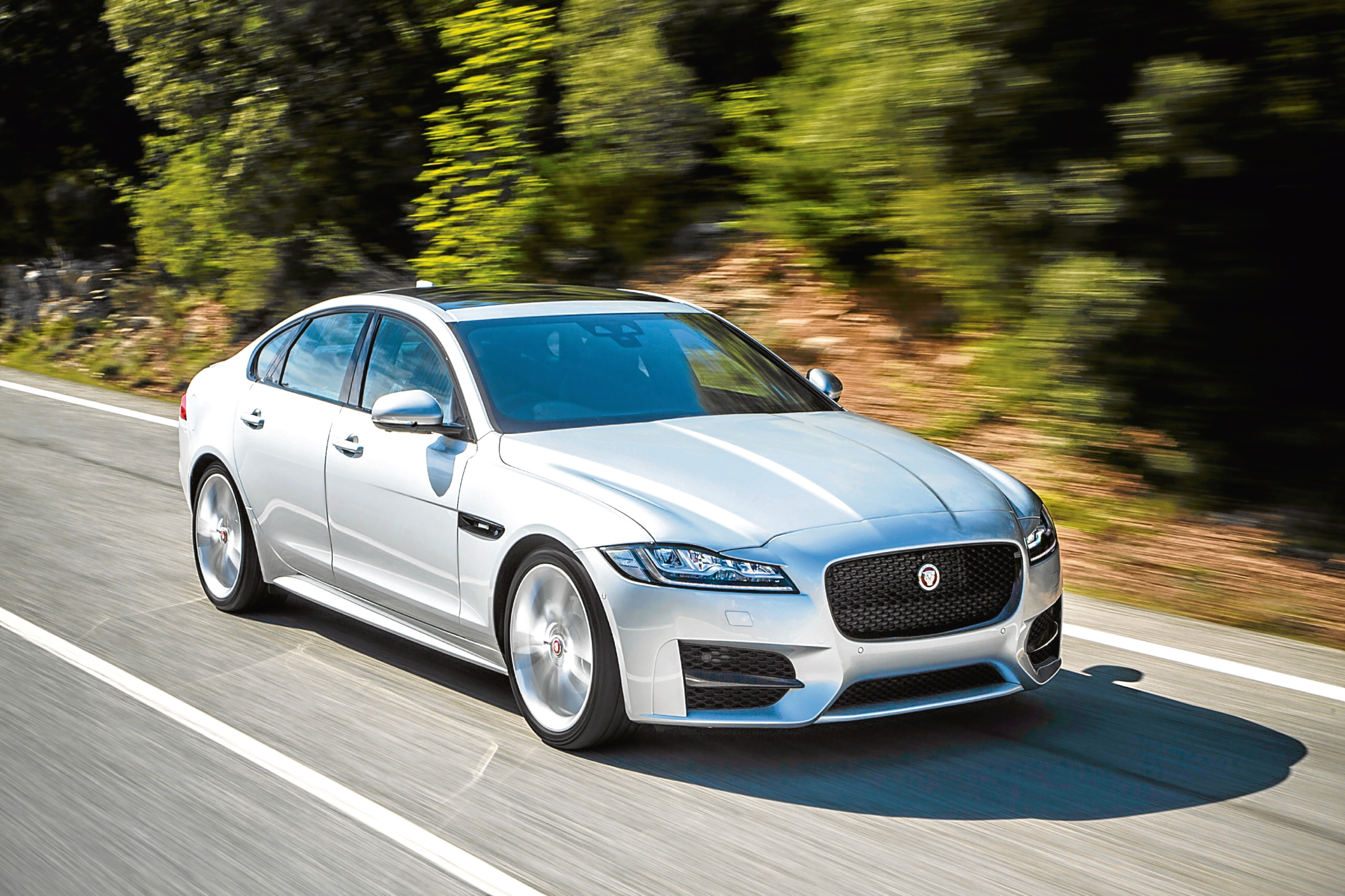 Jaguar Xf Purrs More Smoothly