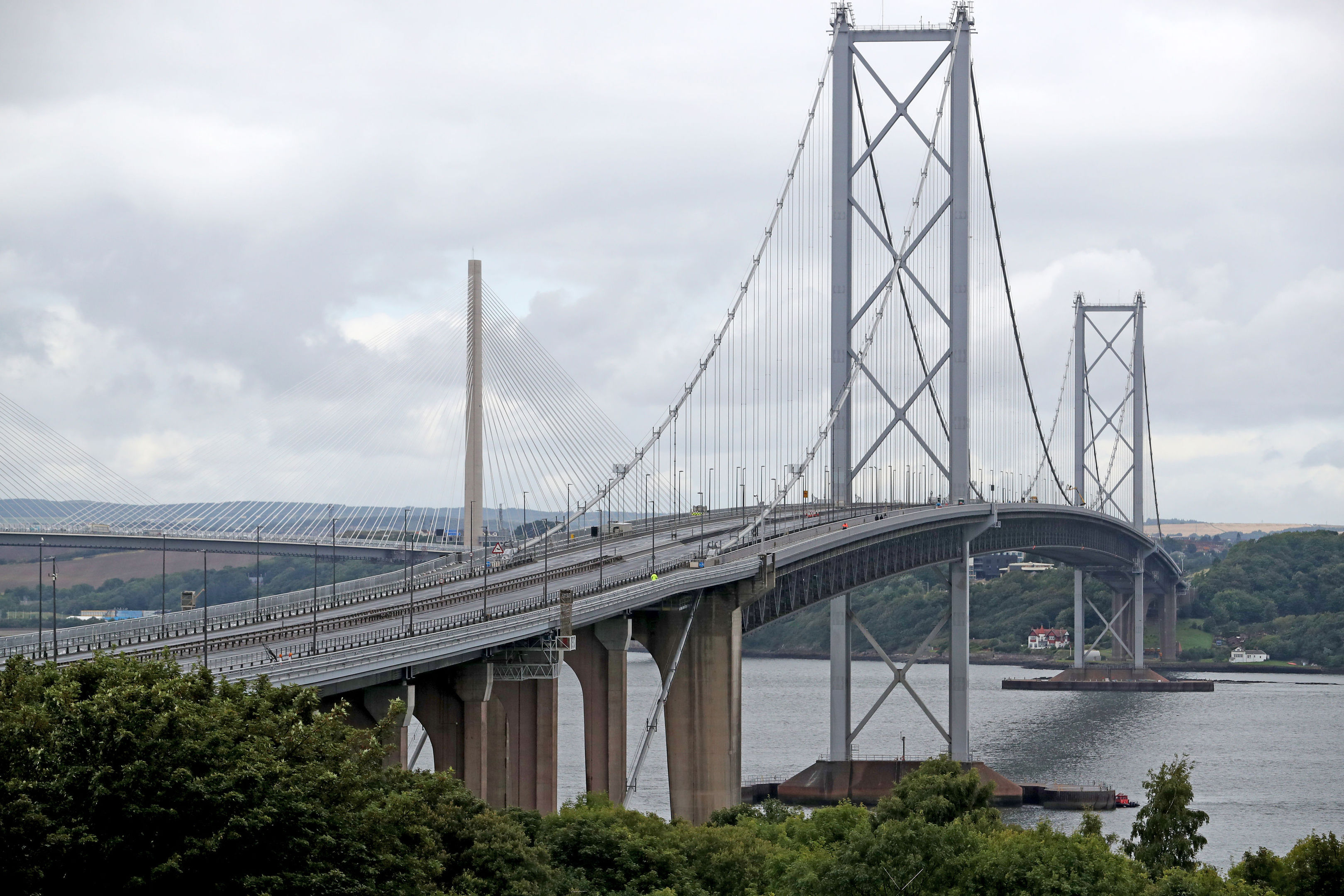 Warning over slow bus journey times as Forth Road Bridge re-opens