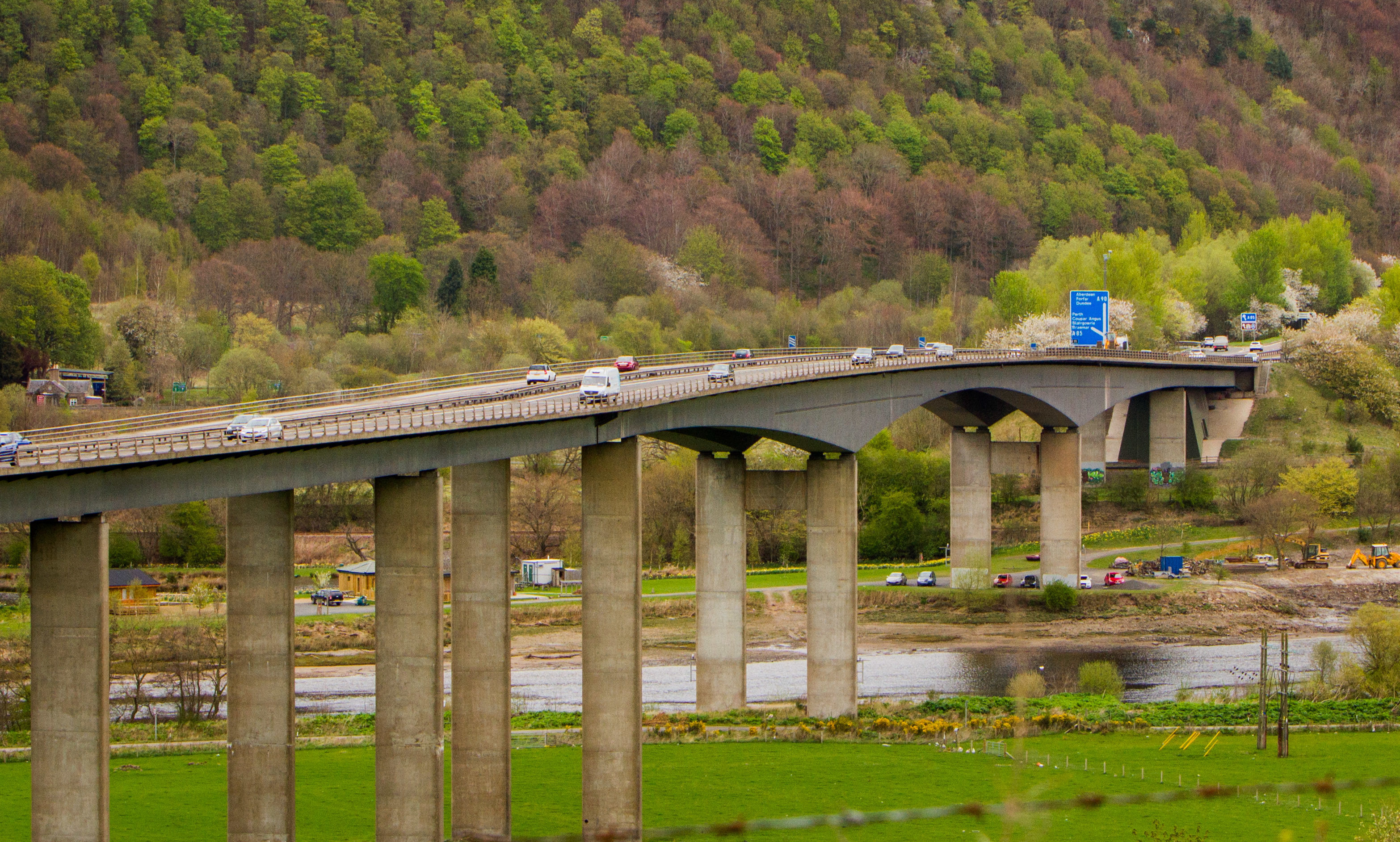 Friarton Bridge to close for emergency repairs after crash