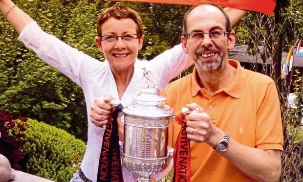 VIDEO Class act as Dundee United fans pay tribute to Groucho s