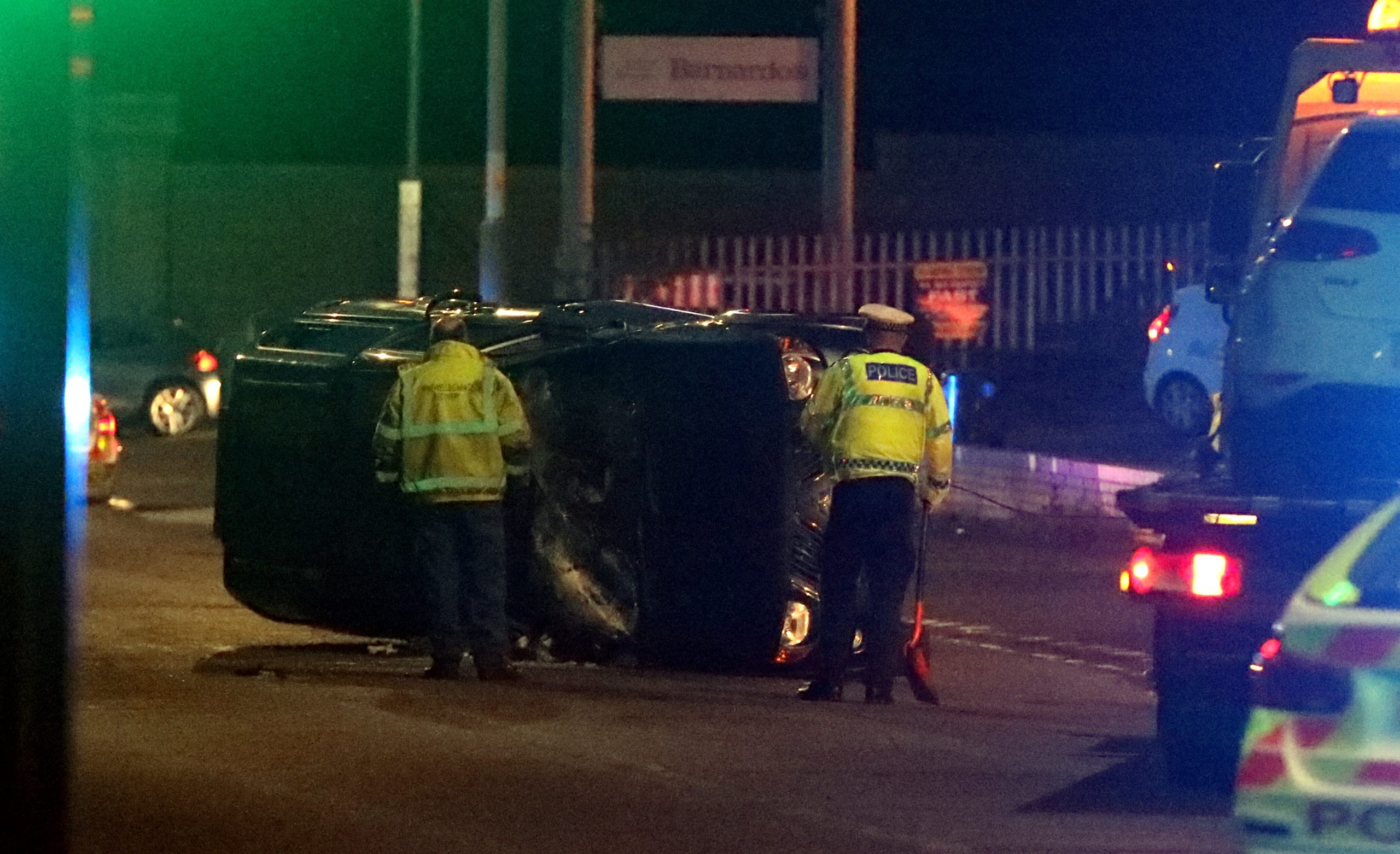 Police close busy Dundee road after two-car crash - The Courier