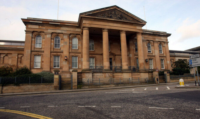 Perth woman freed herself from handcuffs and attacked police in Dundee