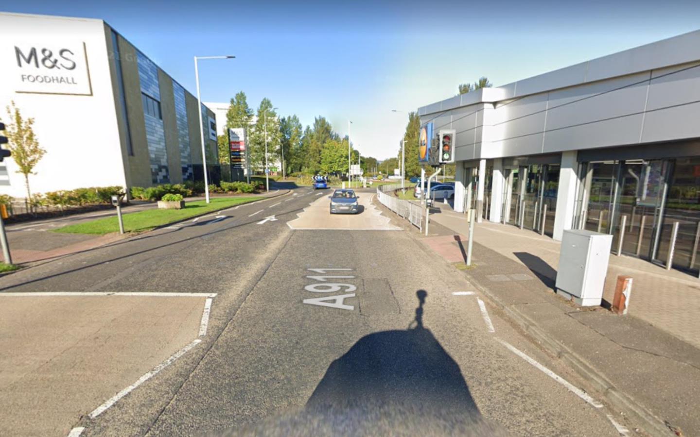 Glenrothes crash leaves girl, 8, with serious leg injury