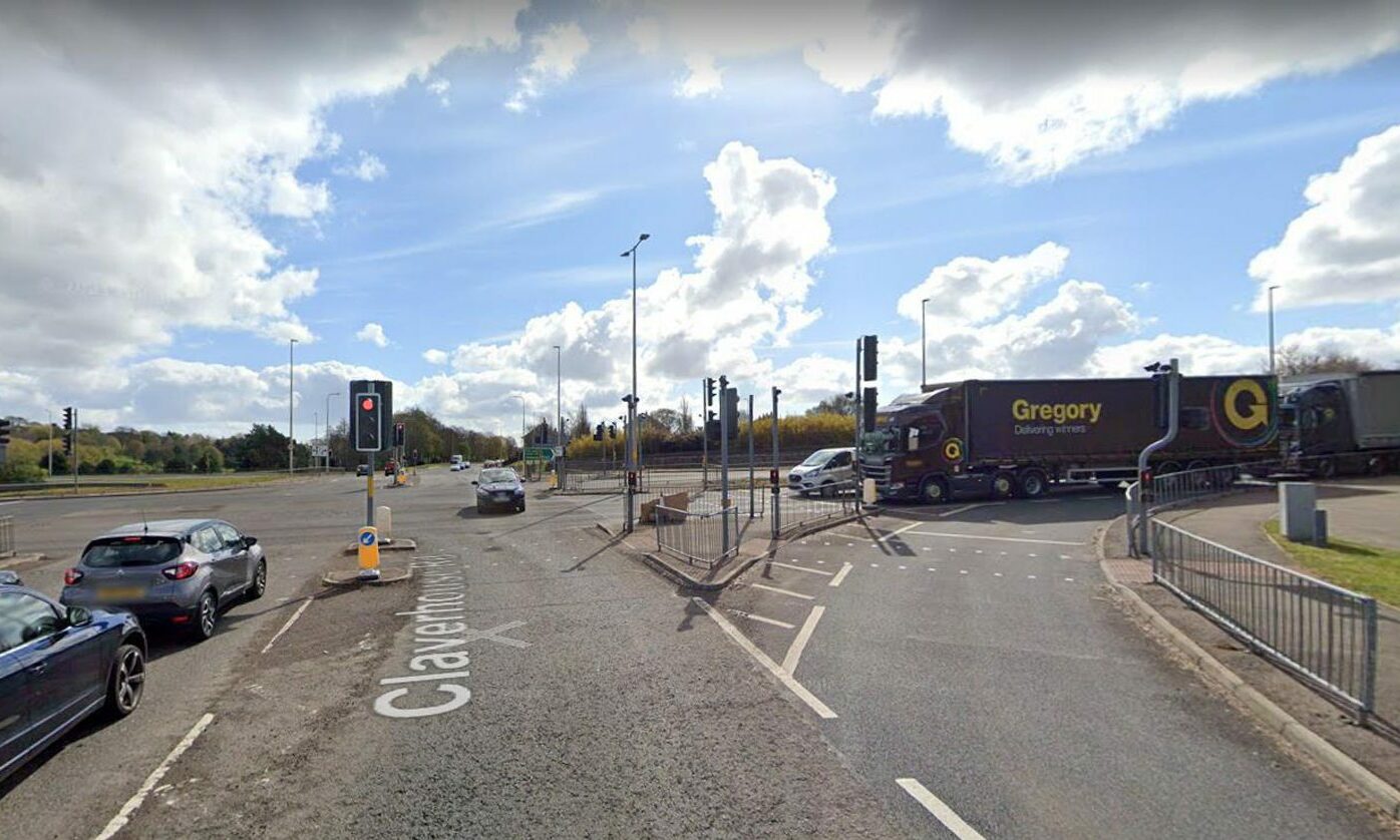 Delays on A90 in Dundee due to collapsed drain