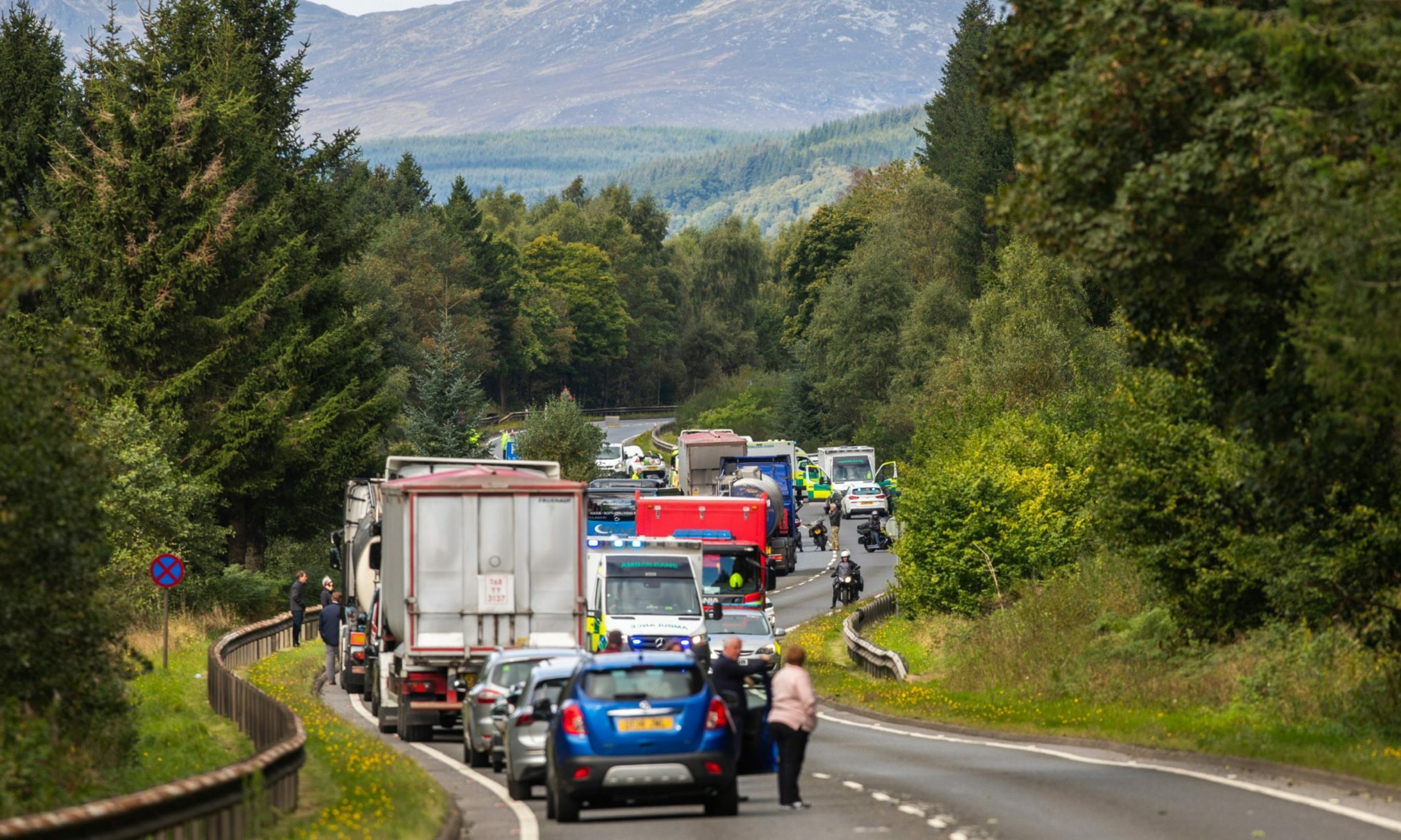 One person confirmed dead in A9 crash near Dunkeld