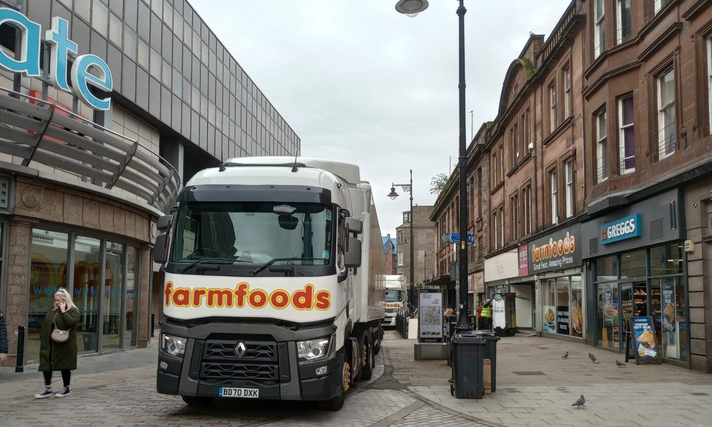 Do farmfoods store deliver