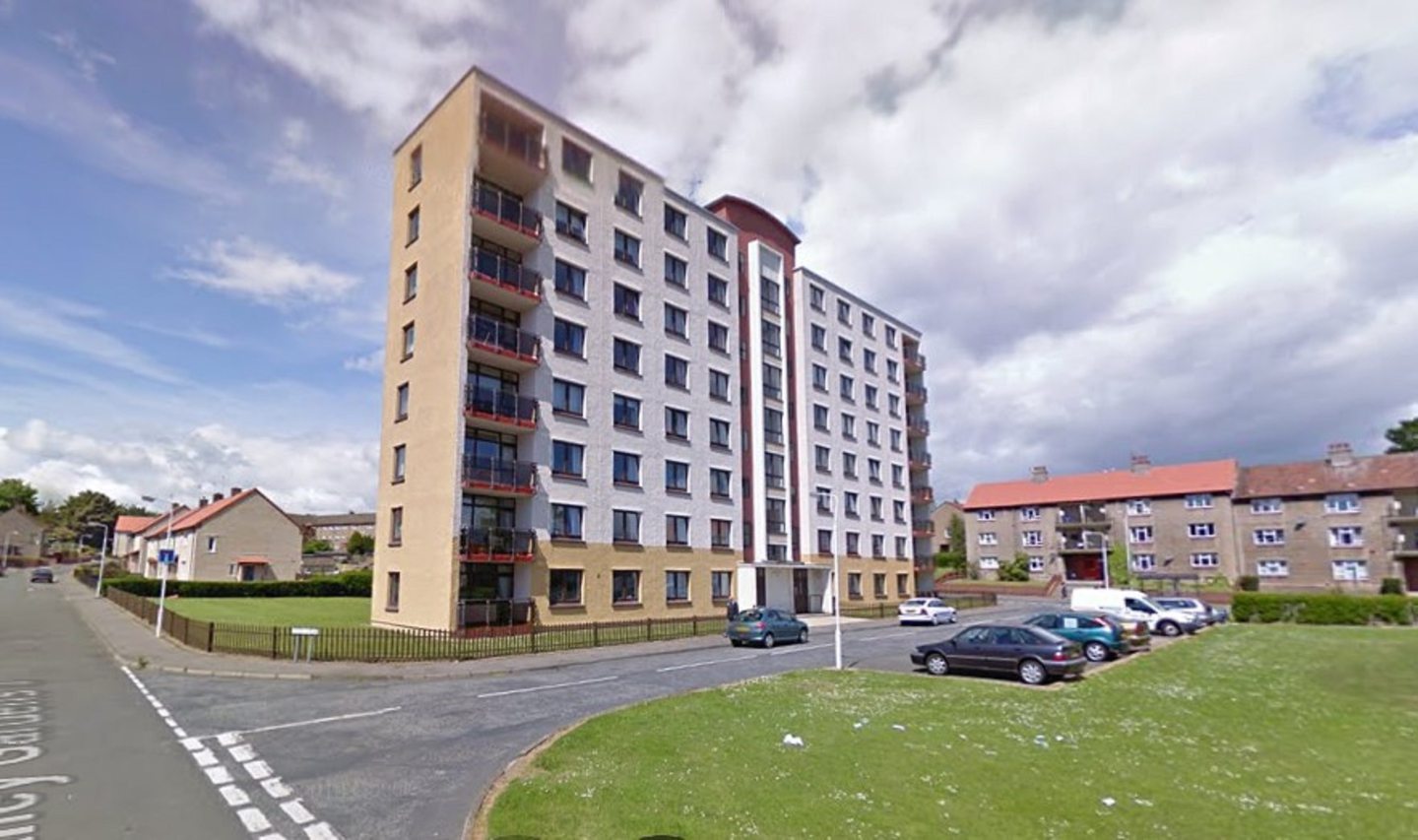 Man, 26, falls from window during police raid at Kirkcaldy flats