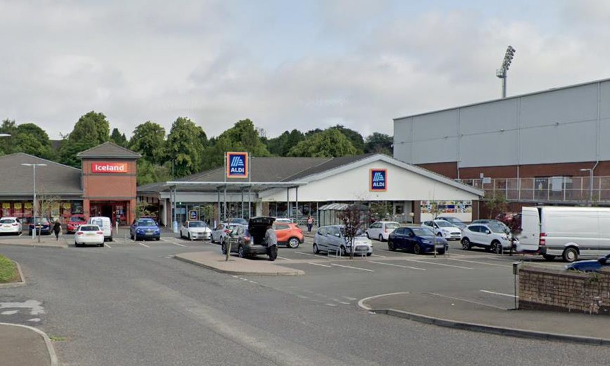 Dunfermline: Halbeath Road Aldi Reopening After Refurbishment