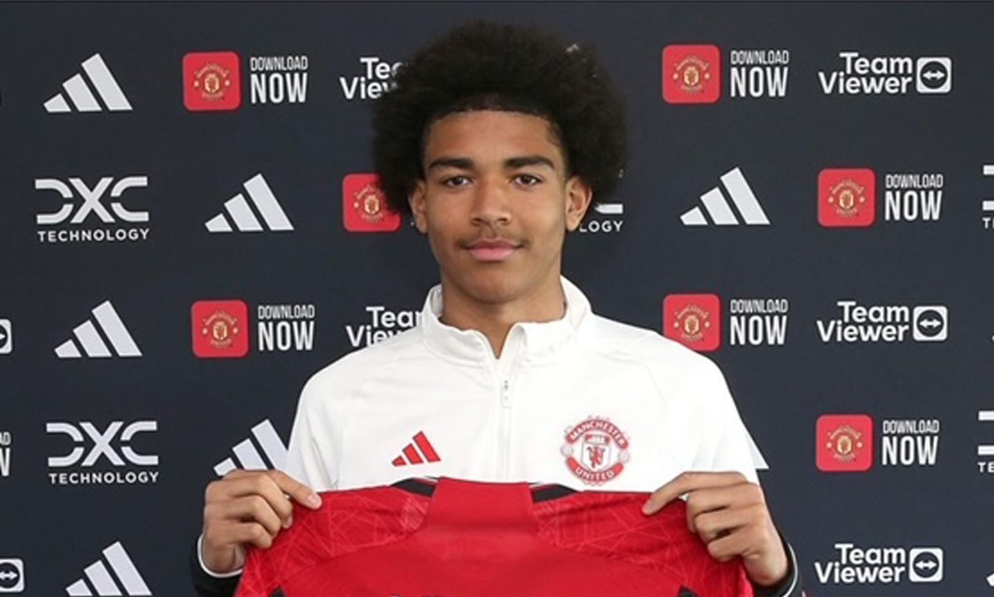 Fife teenager Camron Mpofu snapped up by Manchester United