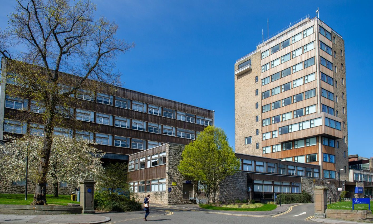 Dundee Uni staff speak of shock as 'inevitable’ job losses loom