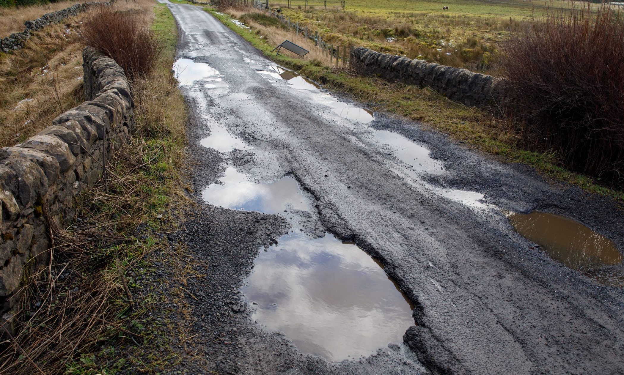 Fife Council pays £11k to 2 cyclists who made pothole claims