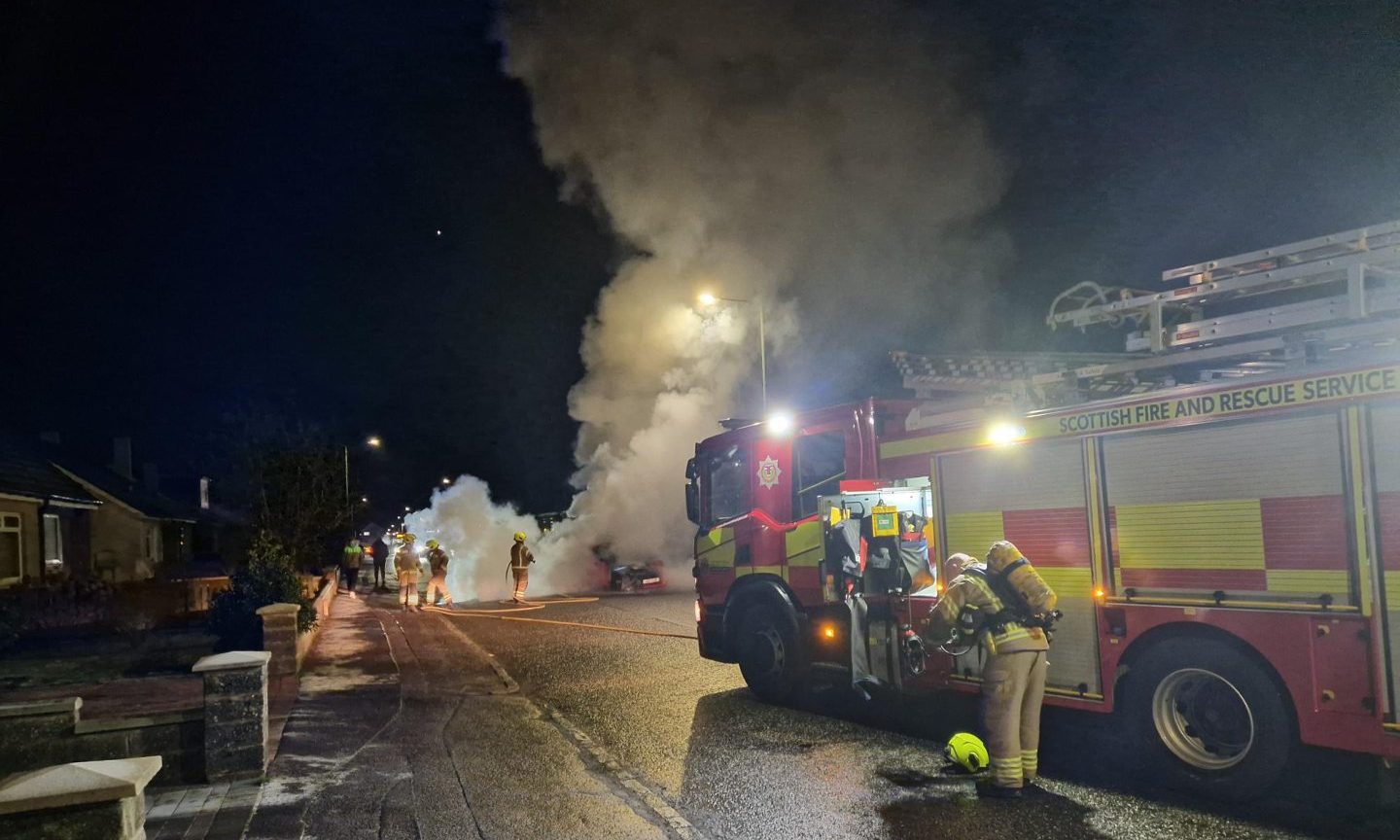 Broughty Ferry street taped off after car fire