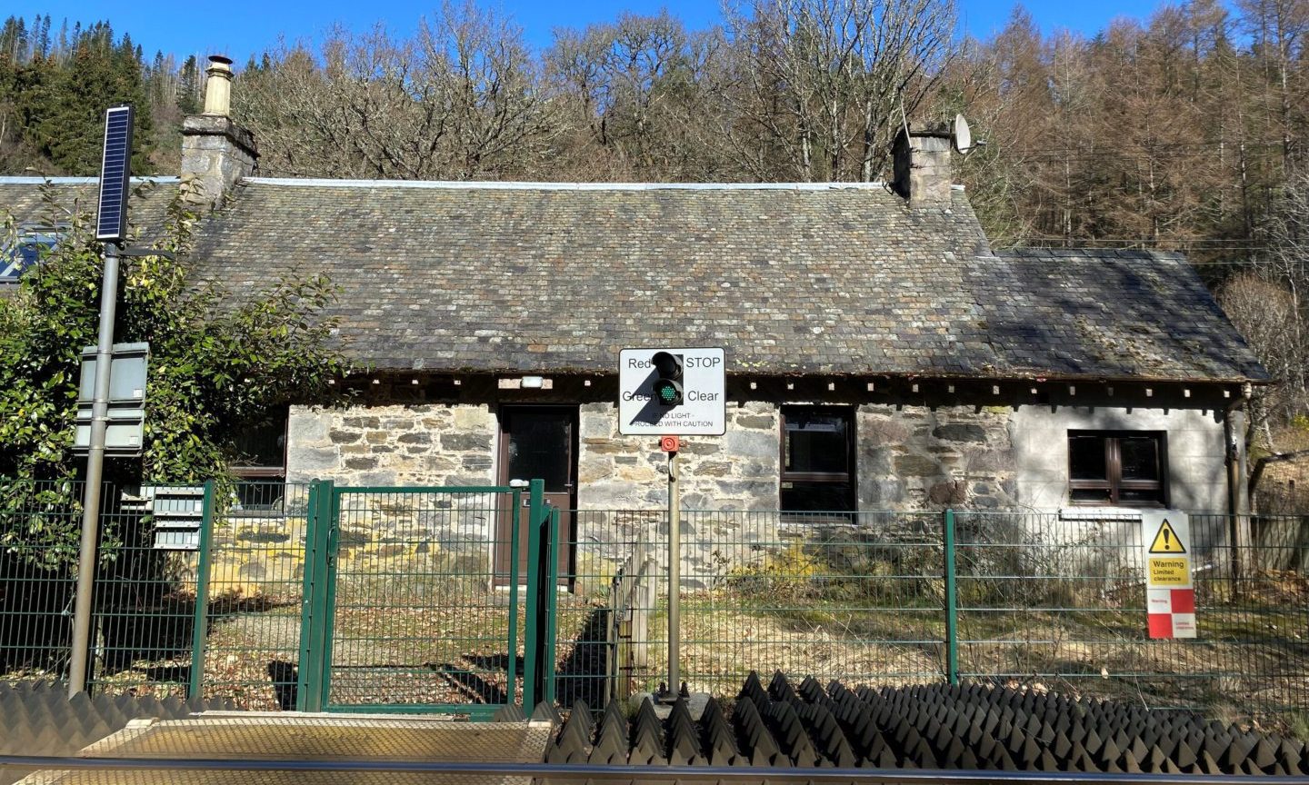 Pitlochry cottage only accessible by walking over railway for sale